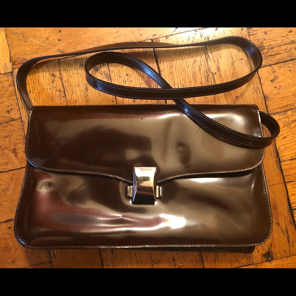 Lovely chocolate brown patent leather Suarez  purse, made in Italy, gently used.